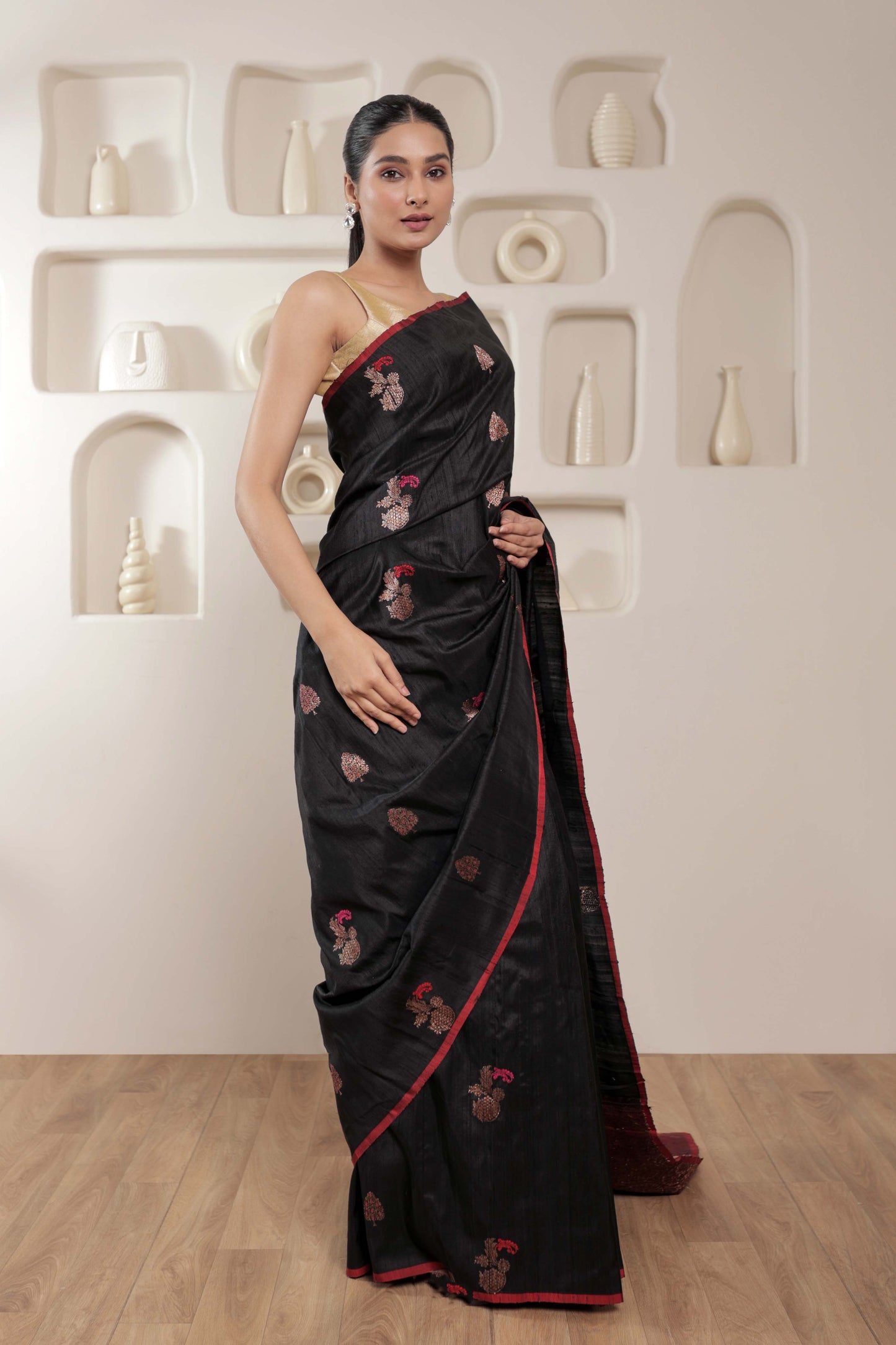 Black Tussar Silk Handloom Banarasi Saree With Meenakari