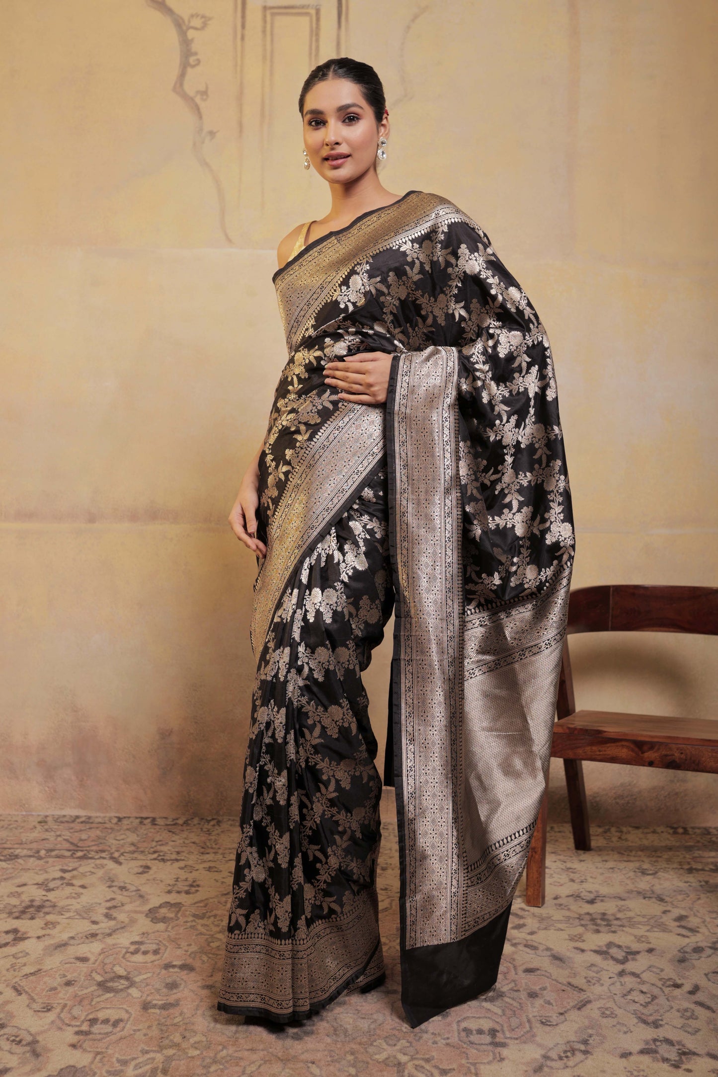 Black Katan Silk Handloom Banarasi Saree With Jaal