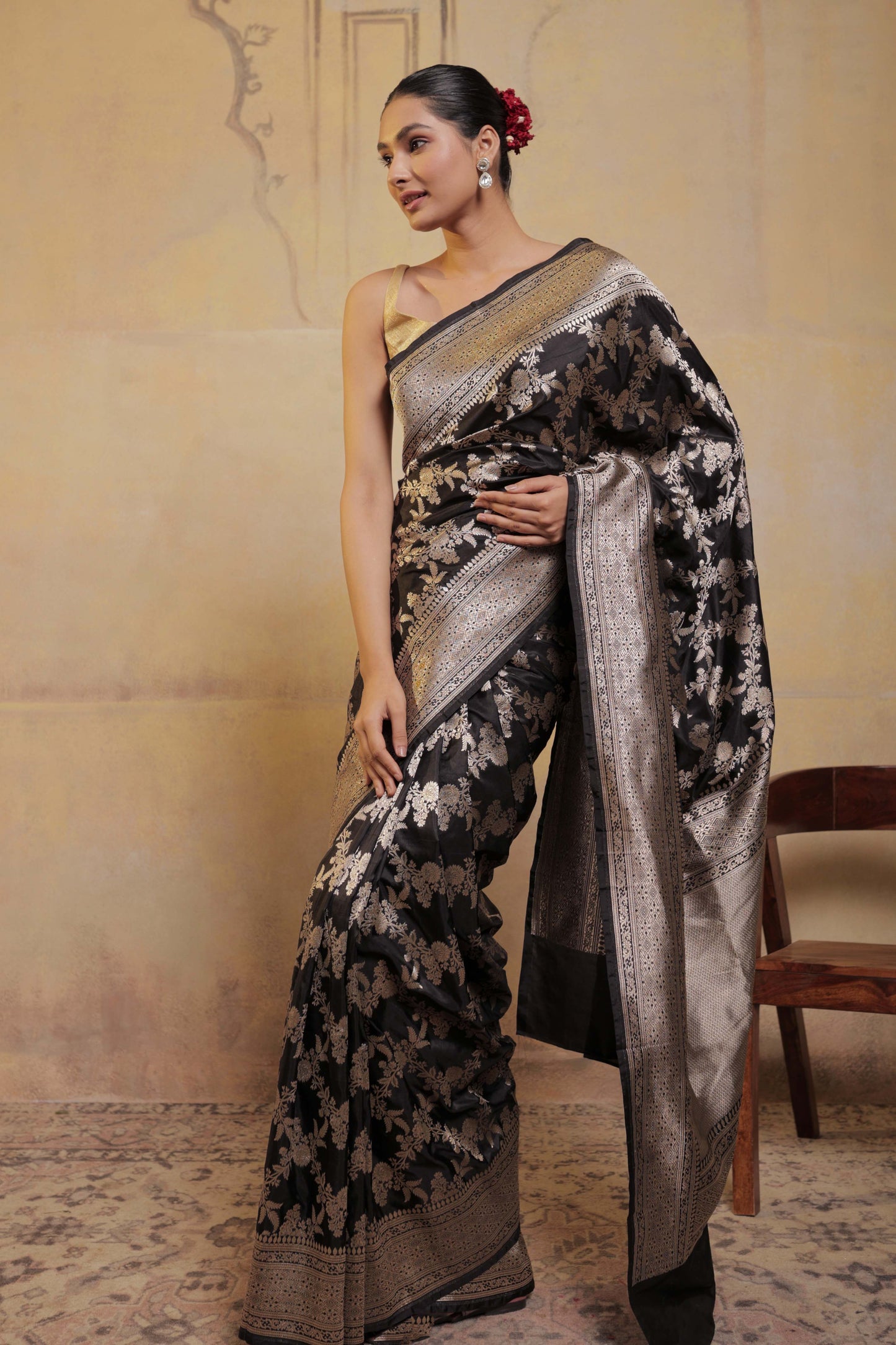 Black Katan Silk Handloom Banarasi Saree With Jaal